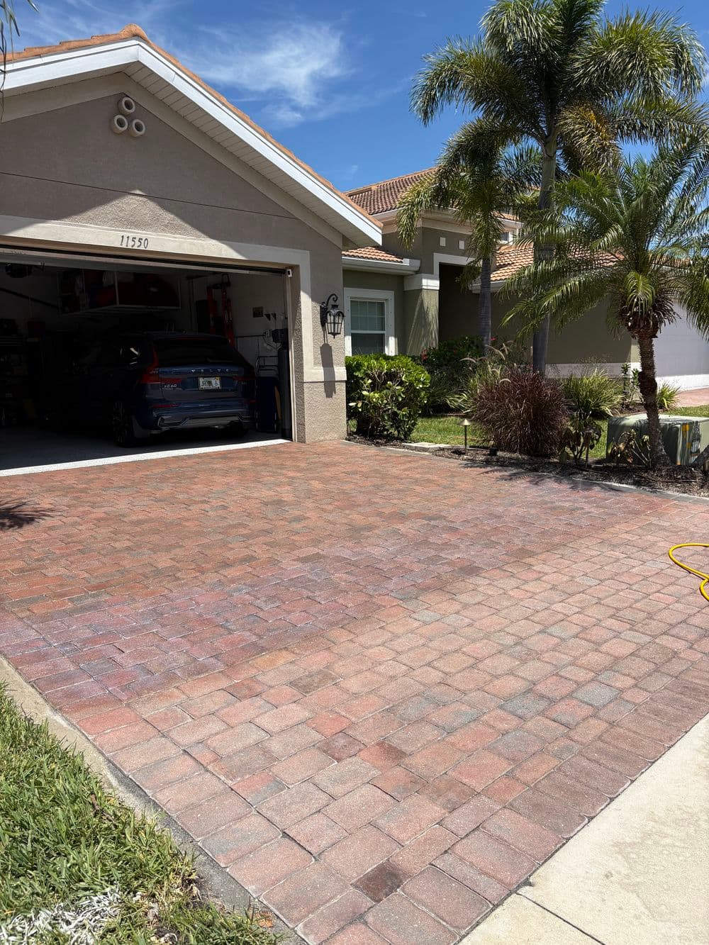 Exterior Window Cleaning image
